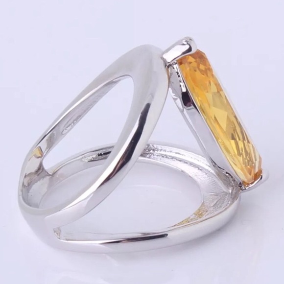 Swarovski Crystal Marquise Champagne Silver Ring! - Picture 13 of 15